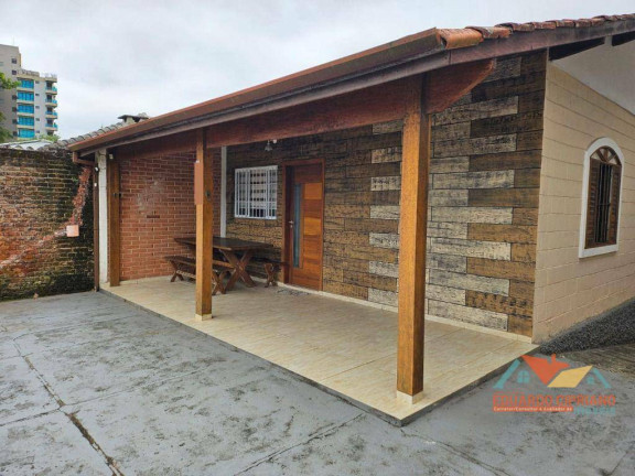 Casa com 3 Quartos à Venda, 120 m² em Cocanha - Caraguatatuba