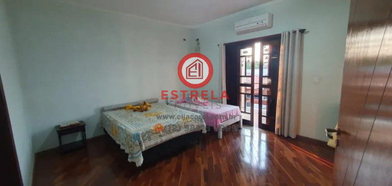 Imagem Casa com 4 Quartos à Venda, 425 m² em Jardim Santa Maria - Jacareí Imagem Casa com 4 Quartos à Venda, 425 m² em Jardim Santa Maria - Jacareí