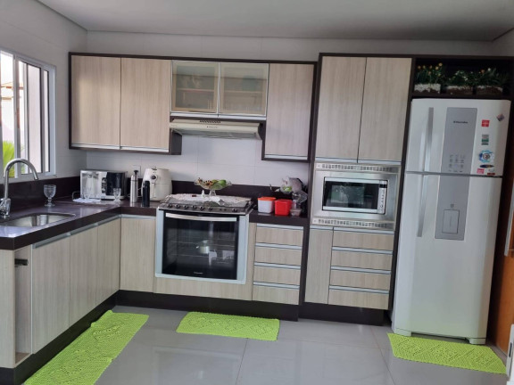 Imagem Casa de Condomínio com 4 Quartos à Venda, em Jardim Itália - Cuiabá Imagem Casa de Condomínio com 4 Quartos à Venda, em Jardim Itália - Cuiabá