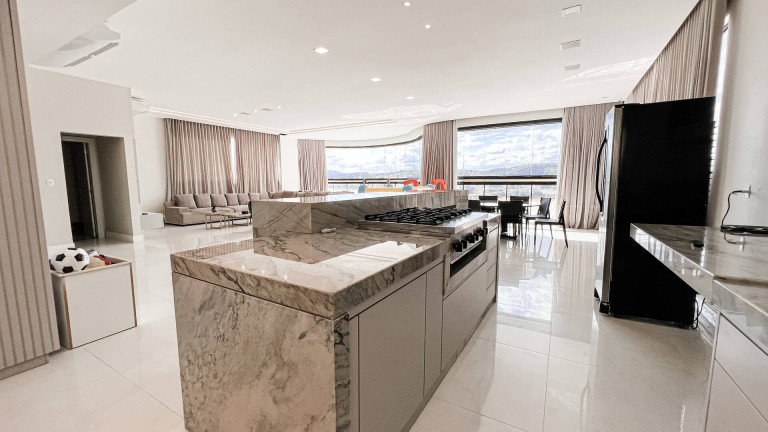 Imagem Cobertura com 4 Quartos à Venda, 490 m² em Centro - Colatina