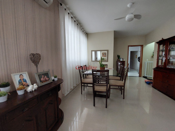 Imagem Casa com 6 Quartos à Venda, 212 m² em Aparecida - Santos