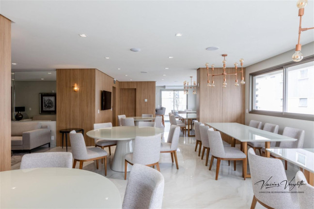 Imagem Apartamento com 3 Quartos à Venda, 131 m² em Centro - Balneário Camboriú