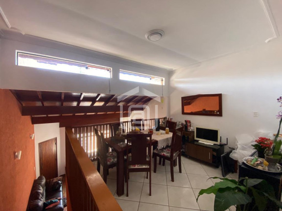 Imagem Sobrado com 3 Quartos à Venda, 250 m² em Jardim Das Azaléias - Poços De Caldas Imagem Sobrado com 3 Quartos à Venda, 250 m² em Jardim Das Azaléias - Poços De Caldas