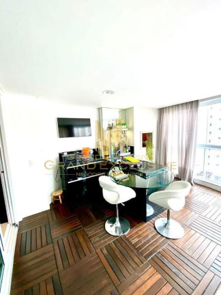Imagem Apartamento com 3 Quartos à Venda, 158 m² em Centro - Balneário Camboriú Imagem Apartamento com 3 Quartos à Venda, 158 m² em Centro - Balneário Camboriú