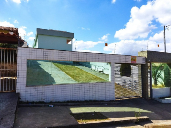 Imóvel com 2 Quartos à Venda, 50 m² em Tijuco - Esmeraldas