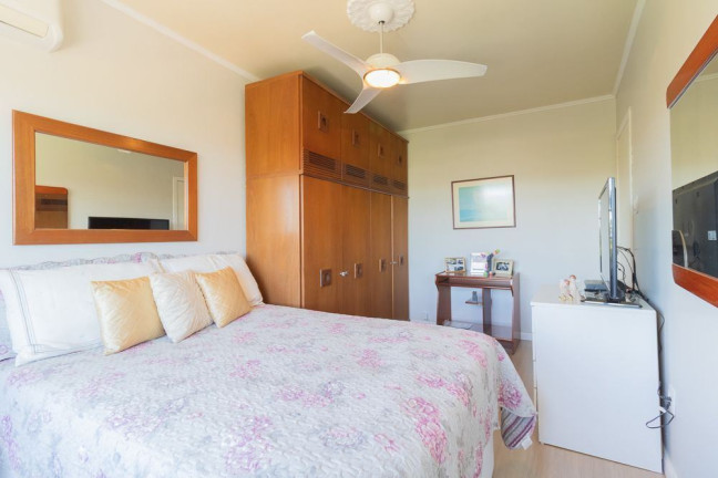 Imagem Imóvel com 2 Quartos à Venda, em Petrópolis - Porto Alegre Imagem Imóvel com 2 Quartos à Venda, em Petrópolis - Porto Alegre