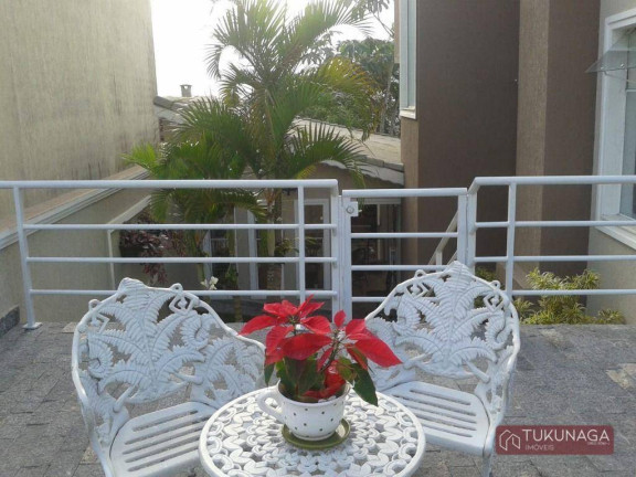 Imagem Sobrado com 3 Quartos à Venda, 350 m² em Arujá Country Club - Arujá Imagem Sobrado com 3 Quartos à Venda, 350 m² em Arujá Country Club - Arujá