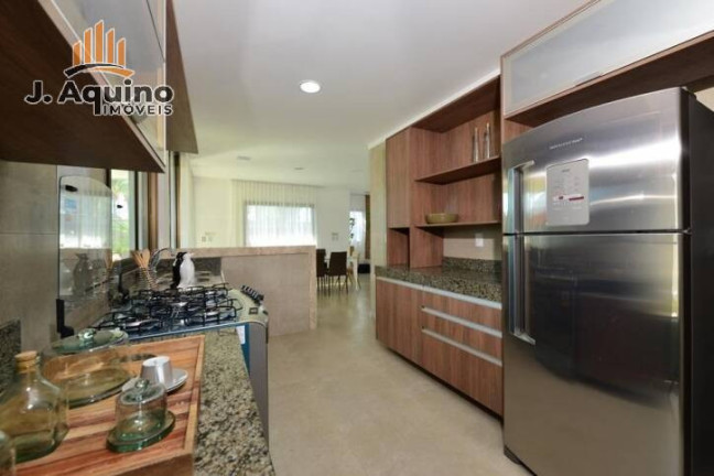 Imagem Casa de Condomínio com 4 Quartos à Venda, 286 m² em Tamatanduba - Eusébio