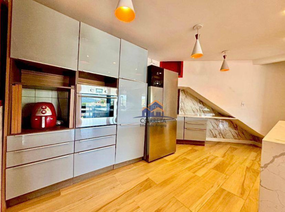 Imagem Casa com 5 Quartos à Venda, 200 m² em Centro - Angra Dos Reis