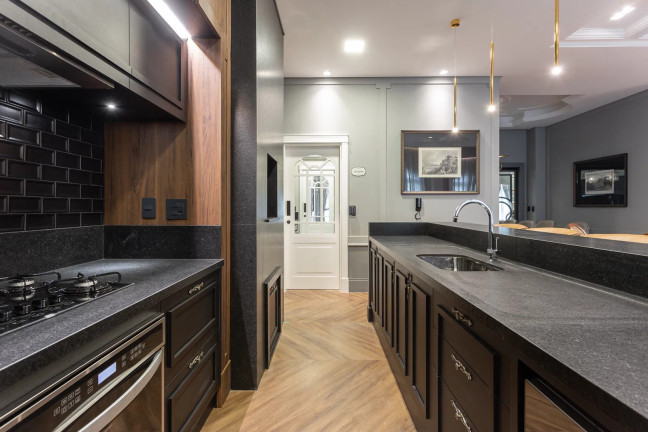 Imagem Apartamento com 4 Quartos à Venda, 295 m² em Perequê - Porto Belo