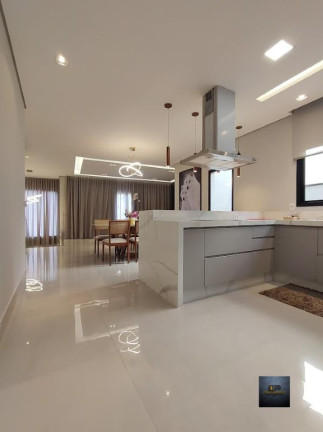 Imagem Casa com 3 Quartos à Venda, 300 m² em Jardim Palmares - Valinhos Imagem Casa com 3 Quartos à Venda, 300 m² em Jardim Palmares - Valinhos