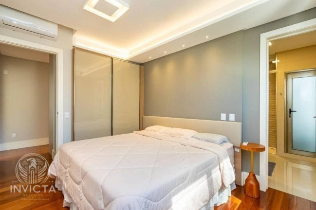 Imagem Apartamento com 5 Quartos à Venda, 256 m² em Barra Sul - Balneário Camboriú Imagem Apartamento com 5 Quartos à Venda, 256 m² em Barra Sul - Balneário Camboriú
