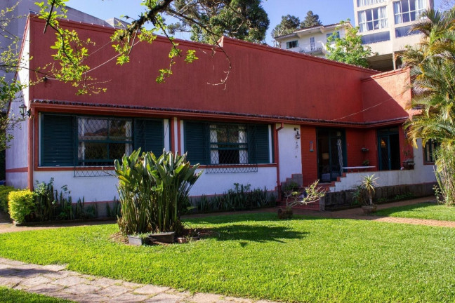 Casa com 3 Quartos à Venda, 238 m² em Bom Retiro - Teresópolis