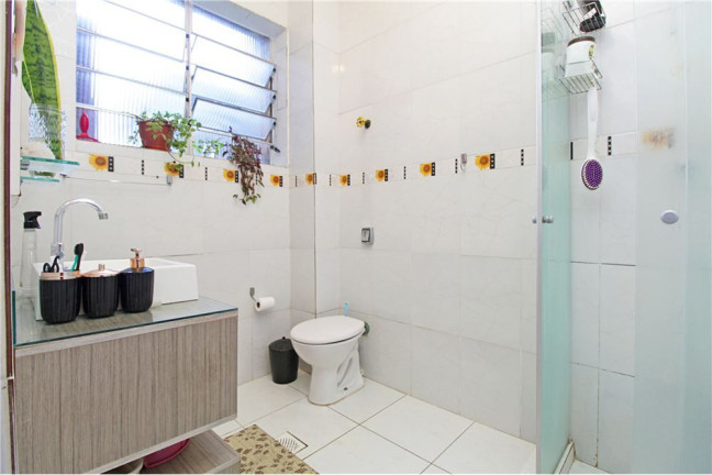 Imagem Apartamento com 2 Quartos à Venda, 68 m² em Santo Antônio - Porto Alegre Imagem Apartamento com 2 Quartos à Venda, 68 m² em Santo Antônio - Porto Alegre