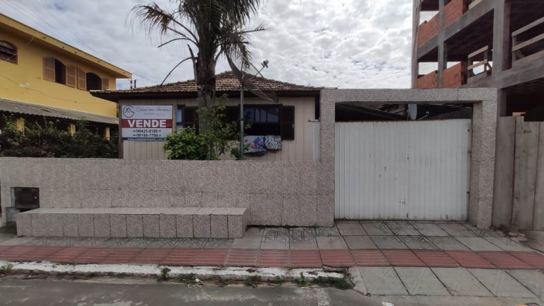 Imagem Imóvel com 1 Quarto à Venda,  em Centro - Imbituba
