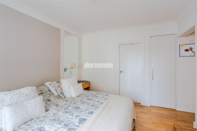 Imagem Apartamento com 4 Quartos à Venda, 225 m² em Itaim Bibi - São Paulo