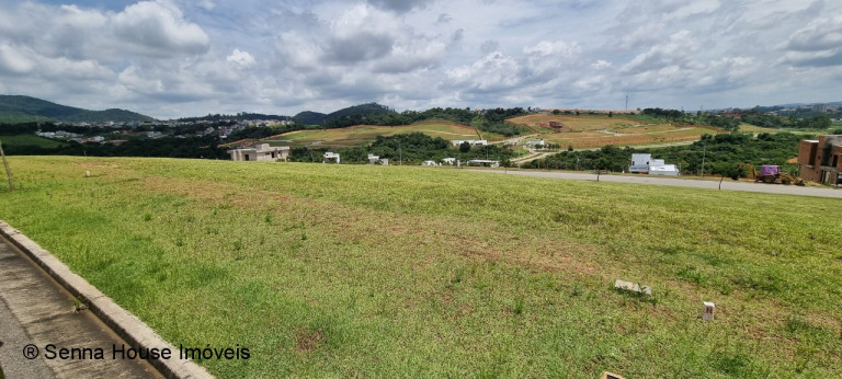 Terreno à Venda, 450 m² em Vila Nova Esperia - Jundiaí