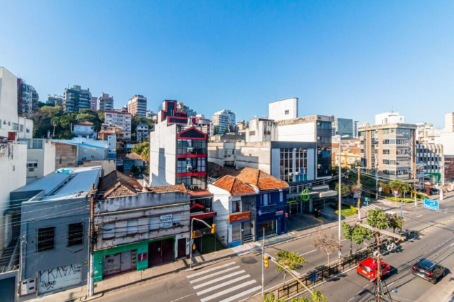 Imagem Imóvel com 3 Quartos à Venda, 100 m² em Floresta - Porto Alegre Imagem Imóvel com 3 Quartos à Venda, 100 m² em Floresta - Porto Alegre