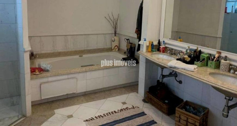 Imagem Casa com 4 Quartos à Venda, 380 m² em Vila Madalena - São Paulo Imagem Casa com 4 Quartos à Venda, 380 m² em Vila Madalena - São Paulo