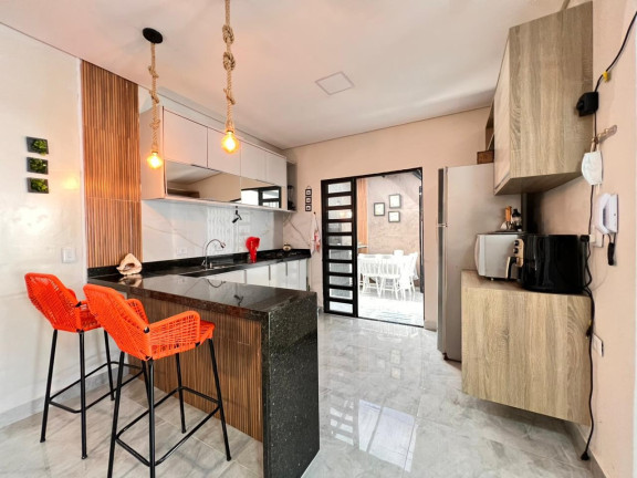 Imagem Casa com 3 Quartos à Venda, 252 m² em Real - Praia Grande Imagem Casa com 3 Quartos à Venda, 252 m² em Real - Praia Grande