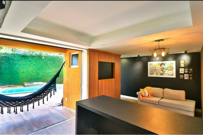 Imagem Casa de Condomínio com 3 Quartos à Venda, 230 m² em Mário Quintana - Porto Alegre