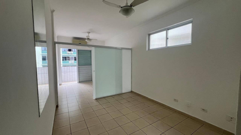 Kitnet com 1 Quarto para Alugar, 41 m² em Gonzaga - Santos
