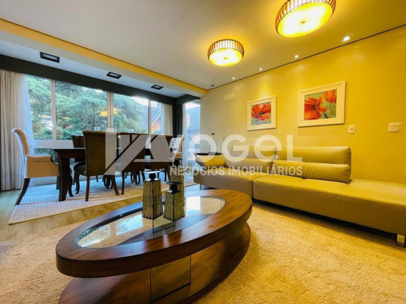 Imagem Apartamento com 3 Quartos à Venda, 132 m² em Centro - Gramado Imagem Apartamento com 3 Quartos à Venda, 132 m² em Centro - Gramado