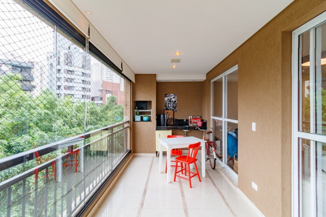 Imagem Imóvel com 3 Quartos à Venda, 137 m² em Vila Suzana - São Paulo