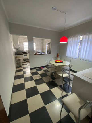 Imagem Casa com 3 Quartos à Venda, 175 m² em Vila Brasílio Machado - São Paulo