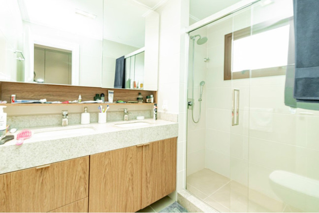 Imagem Apartamento com 3 Quartos à Venda, 153 m² em Menino Deus - Porto Alegre Imagem Apartamento com 3 Quartos à Venda, 153 m² em Menino Deus - Porto Alegre