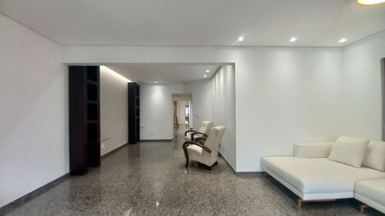 Imagem Apartamento com 3 Quartos para Alugar, 189 m² em Gonzaga - Santos