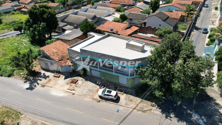 Sobrado com 3 Quartos à Venda, 376 m² em Setor Garavelo - Aparecida De Goiânia