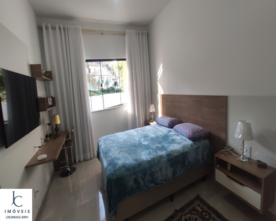 Imagem Casa com 3 Quartos à Venda, 253 m² em Loteamento Moradas Da Serra - São Lourenço
