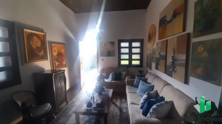 Imagem Casa com 3 Quartos à Venda, 180 m² em Cândida Câmara - Montes Claros