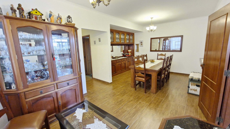 Imagem Sobrado com 4 Quartos à Venda, 210 m² em água Fria - São Paulo