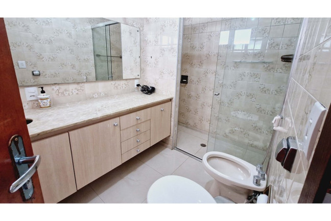Casa com 3 Quartos à Venda, 535 m² em Vila Suzana - São Paulo