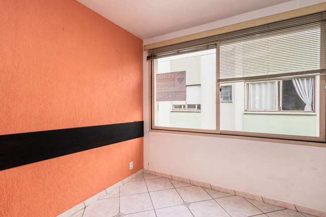 Imagem Apartamento com 2 Quartos à Venda, 65 m² em Teresópolis - Porto Alegre