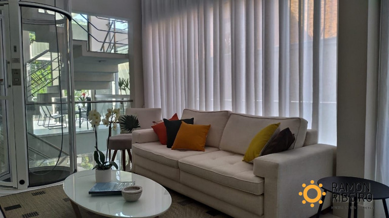 Imagem Imóvel com 5 Quartos à Venda,  em Riviera - Bertioga