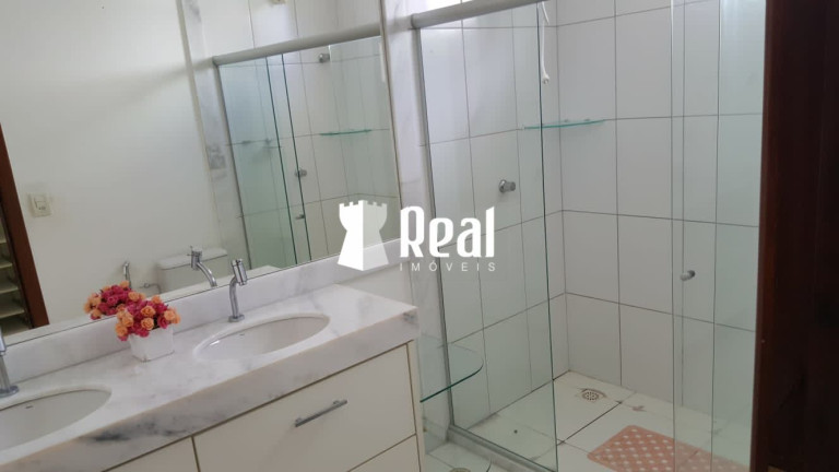 Imagem Casa com 4 Quartos à Venda, 168 m² em Abrantes - Camaçari Imagem Casa com 4 Quartos à Venda, 168 m² em Abrantes - Camaçari