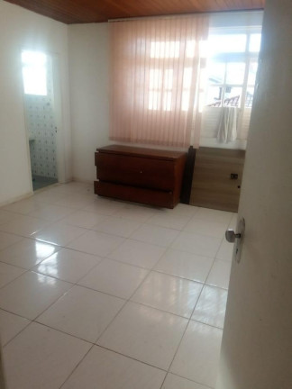 Imagem Casa com 6 Quartos à Venda, 320 m² em Vilas Do Atlântico - Lauro De Freitas Imagem Casa com 6 Quartos à Venda, 320 m² em Vilas Do Atlântico - Lauro De Freitas