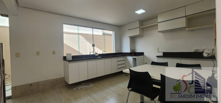Imagem Casa de Condomínio com 4 Quartos para Alugar, 181 m² em Novo Aleixo - Manaus