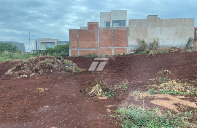 Casa à Venda, 200 m² em Brazmadeira - Cascavel