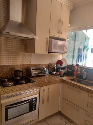 Sobrado com 3 Quartos à Venda, 107 m² em Loteamento Fernando Camargo Nogueira - Taubaté