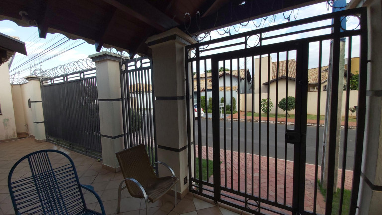 Imagem Casa com 3 Quartos à Venda, 252 m² em Vila Vilas Boas - Campo Grande Imagem Casa com 3 Quartos à Venda, 252 m² em Vila Vilas Boas - Campo Grande