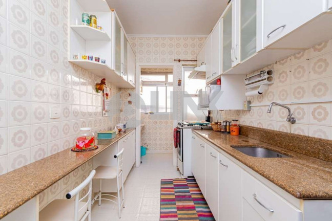 Imagem Apartamento com 3 Quartos à Venda, 96 m² em Menino Deus - Porto Alegre Imagem Apartamento com 3 Quartos à Venda, 96 m² em Menino Deus - Porto Alegre