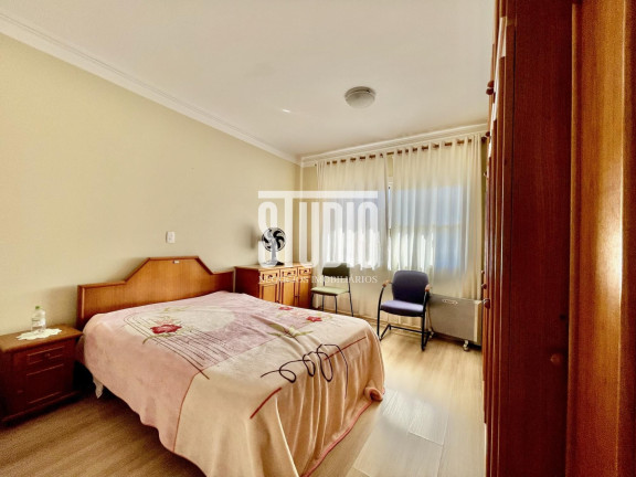 Imagem Casa com 3 Quartos à Venda, 3.000 m² em Centro - Garibaldi Imagem Casa com 3 Quartos à Venda, 3.000 m² em Centro - Garibaldi