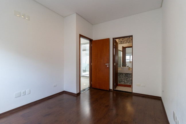 Imagem Casa com 4 Quartos à Venda, 615 m² em Bosque Da Saúde - São Paulo Imagem Casa com 4 Quartos à Venda, 615 m² em Bosque Da Saúde - São Paulo