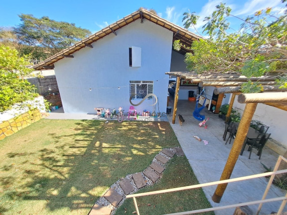 Imagem Casa com 3 Quartos à Venda, 360 m² em Santo Antônio - Vespasiano