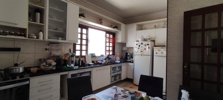 Imagem Casa de Condomínio com 3 Quartos à Venda, 204 m² em Estrada Do Coco - Lauro De Freitas Imagem Casa de Condomínio com 3 Quartos à Venda, 204 m² em Estrada Do Coco - Lauro De Freitas