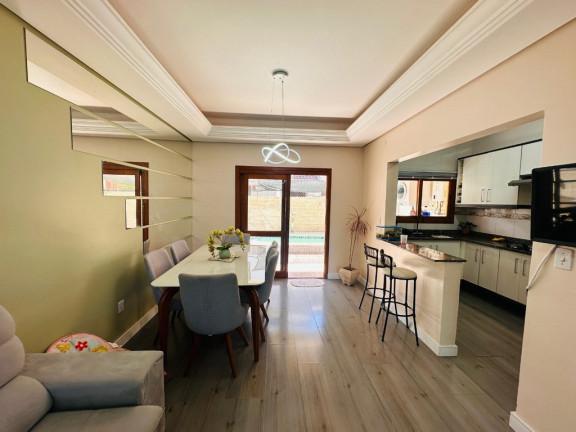 Imagem Casa com 3 Quartos à Venda, 215 m² em Hípica - Porto Alegre